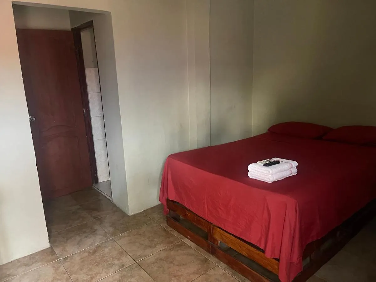 Funky Monkey Hotel Guayaquil Guest house