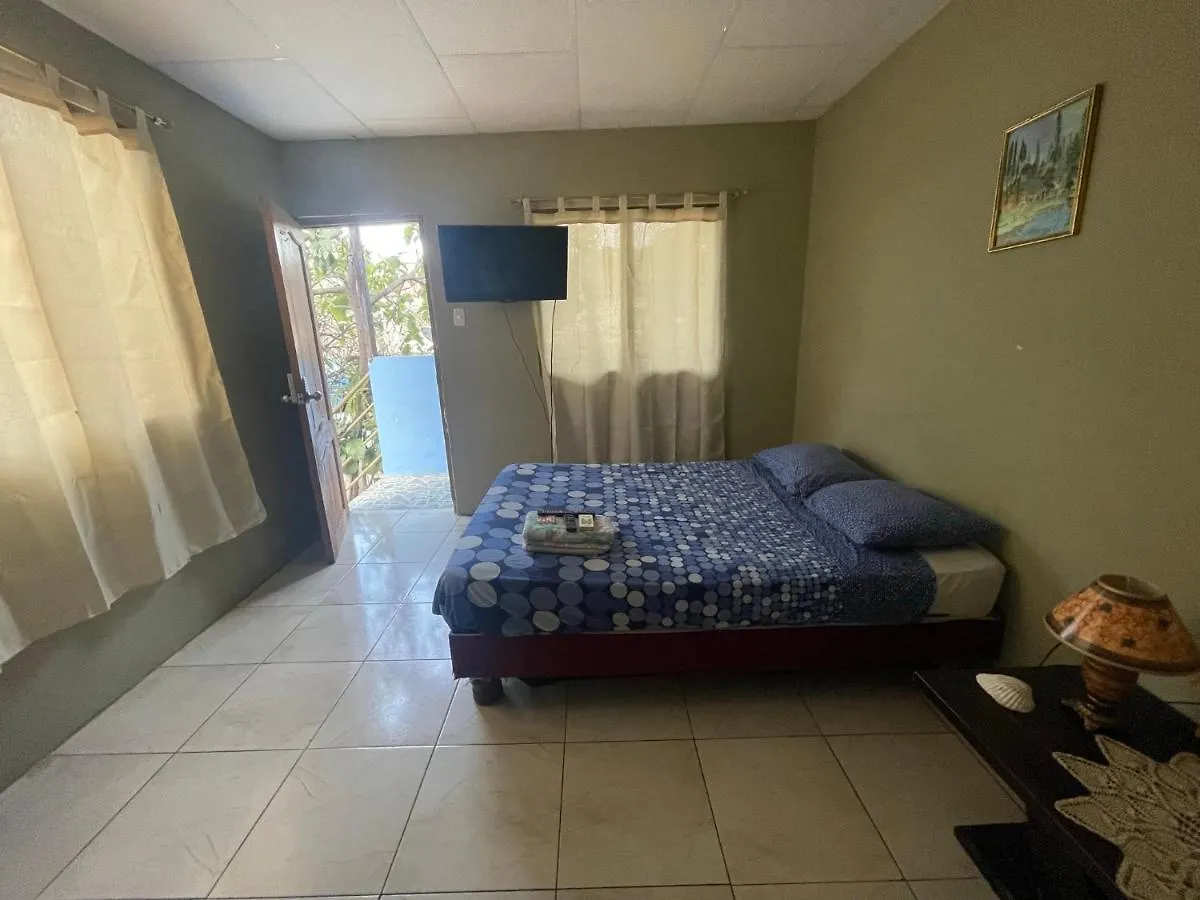 Funky Monkey Hotel Guayaquil Guest house